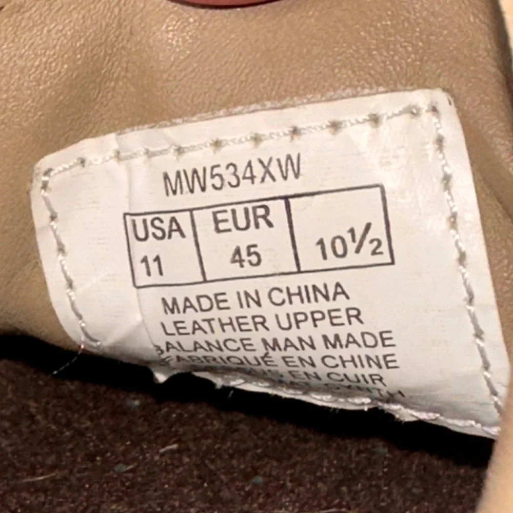 Rockport leather boat